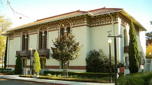 An assembly hall at Agnews Developmental Center in Santa Clara. Agnews was one of five hospitals that served California residents with developmental disabilities and mental illness, all of which were emptied in the misguided move toward “community care."