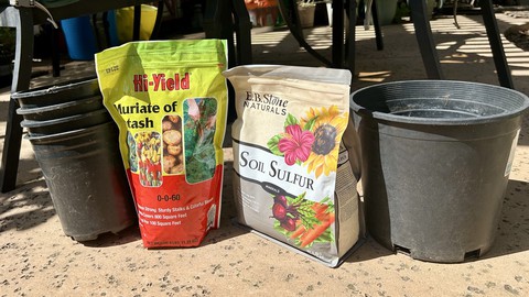 Image caption: What do black plastic pots, potash fertilizer and soil sulfur have in common? All are likely to be affected by tariffs on imports from Canada or China.
