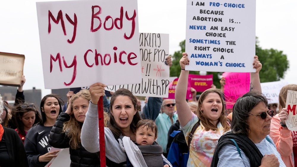 A California constitutional amendment protecting abortion rights is in the works.