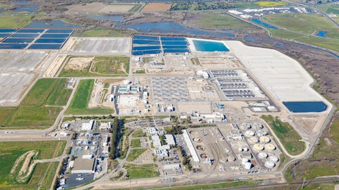 Image caption: The $1.7 billion EchoWater Project overhauled the Sacramento Regional Wastewater Treatment Plant, which serves some 1.6 million people.