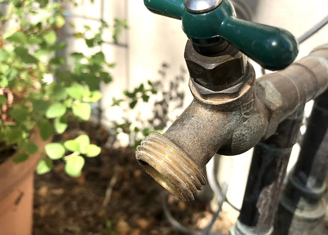 Outdoor faucet