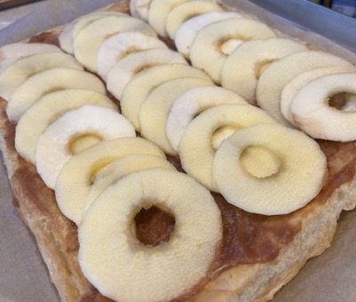 apples-on-pastry.jpg