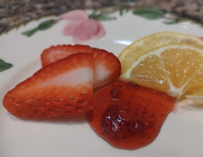 Dab of preserves on a plate