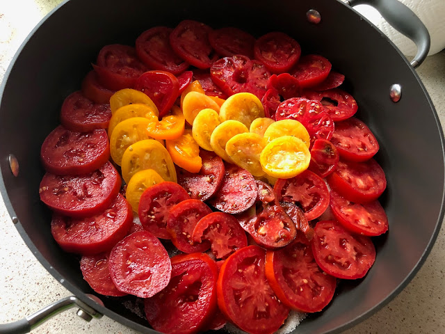 Large pan full of tomato slices