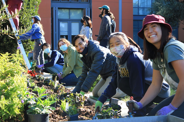 Smiling volunteers