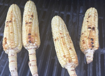 4 frilled ears of corn