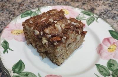 Square of apple cake