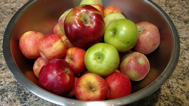 Bowl of red and green apples